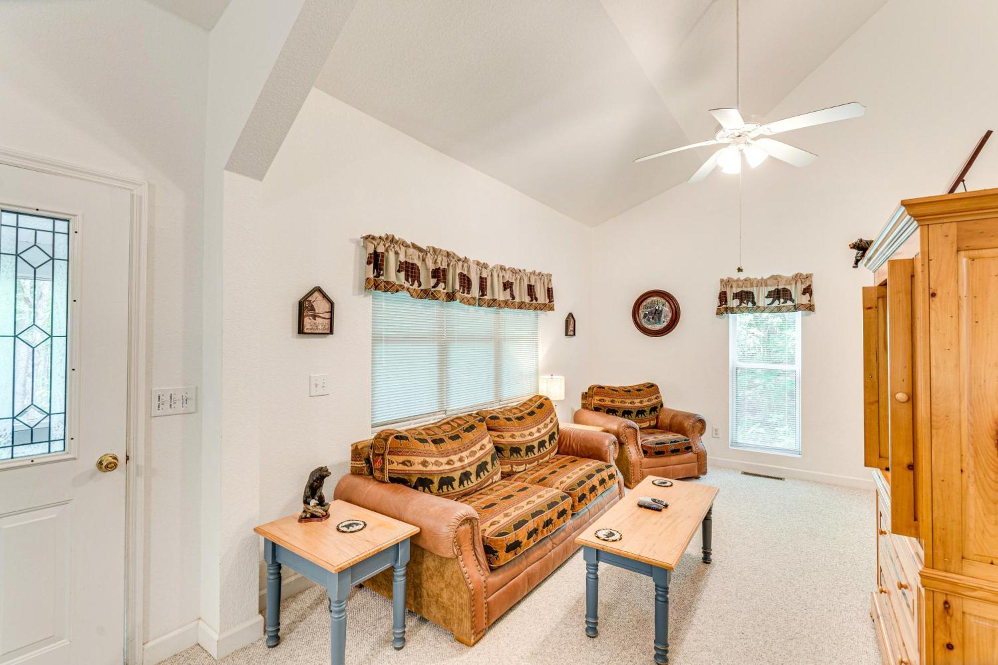 Secluded Cabin With Porch - 7 Miles To Lake Chatuge! Hayesville Εξωτερικό φωτογραφία