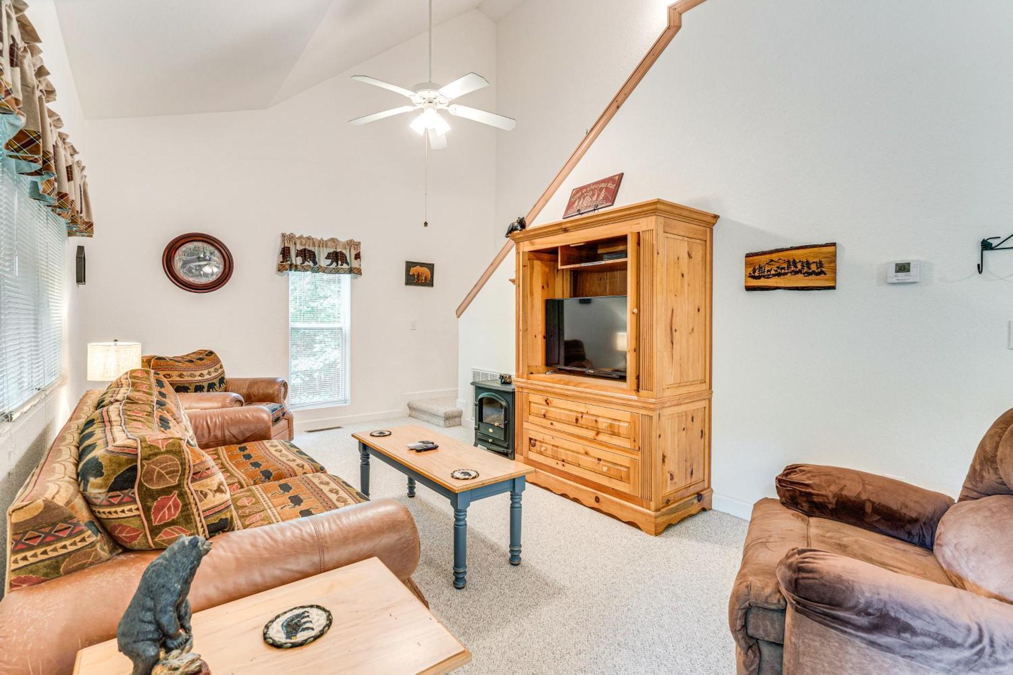 Secluded Cabin With Porch - 7 Miles To Lake Chatuge! Hayesville Εξωτερικό φωτογραφία